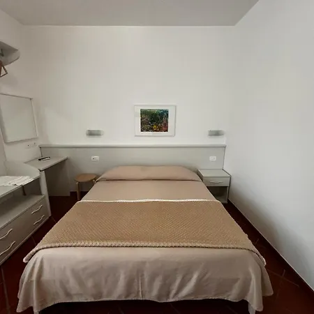 La Nuova Dimora Alojamento de Acomodação e Pequeno-almoço 3*