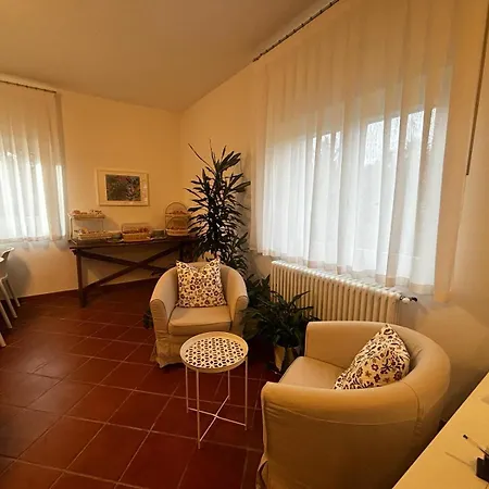 La Nuova Dimora Bed & Breakfast 3*