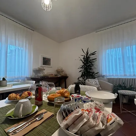 La Nuova Dimora Bed & Breakfast 3*