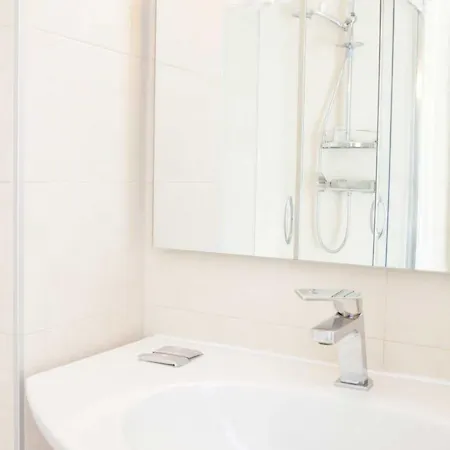 La Nuova Dimora 3* L'Aquila