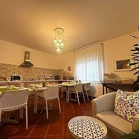 Bed & Breakfast La Nuova Dimora 3*