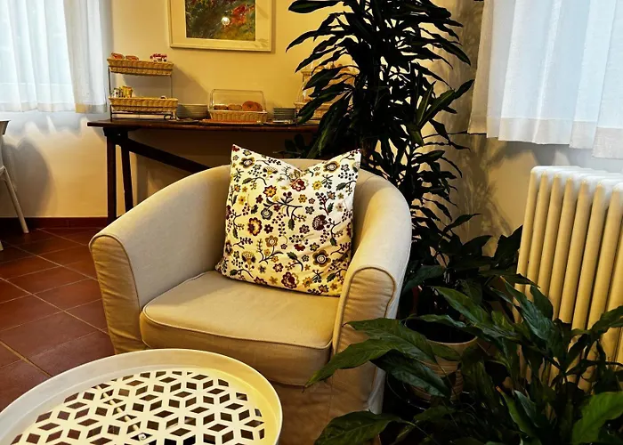 La Nuova Dimora Bed and Breakfast 3*