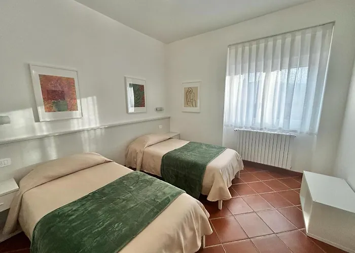 La Nuova Dimora 3* LʼAquila